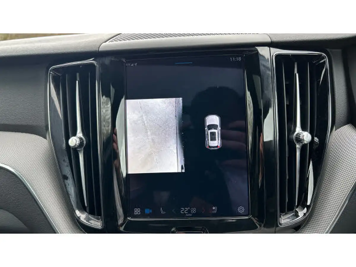 2024-volvo-xc60-20-t6-plus-black-edition-big-52