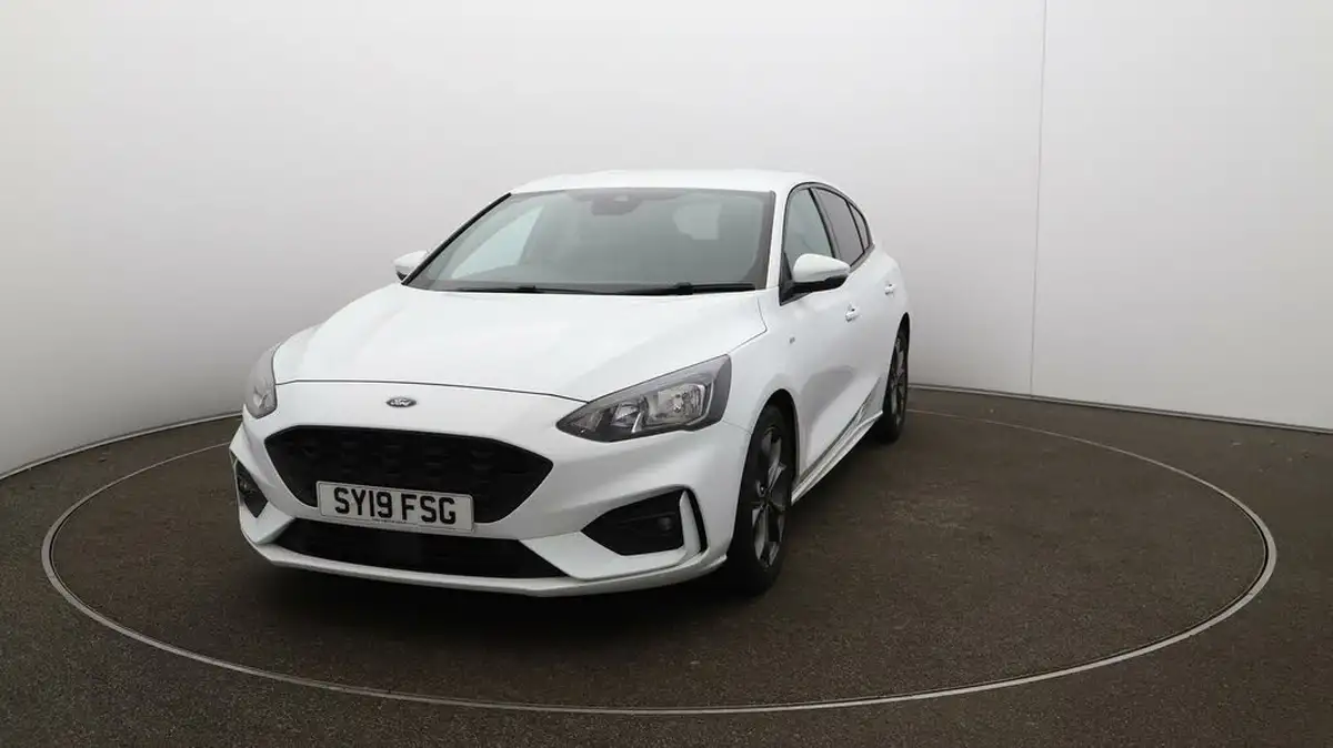 2019-ford-focus-10t-st-line-ss-hatchback-big-30