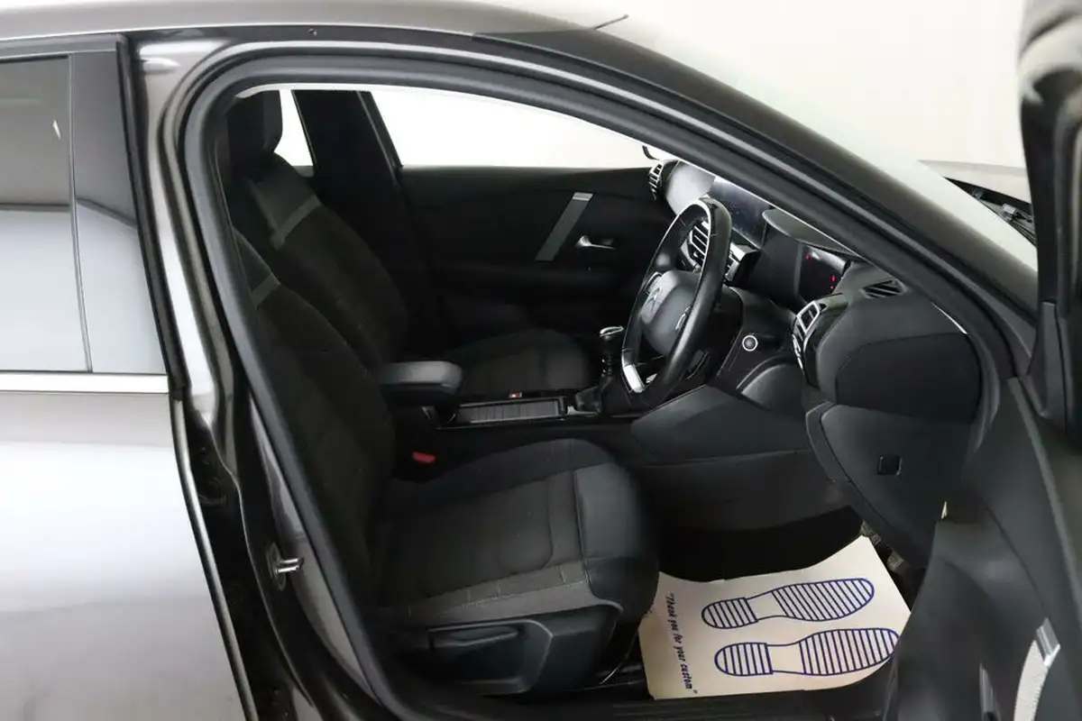 2021-citroen-c4-12-puretech-shine-130ps-big-14