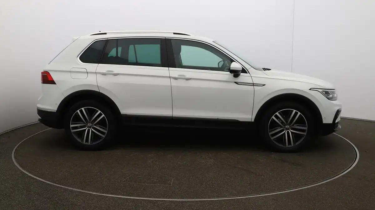 2021-volkswagen-tiguan-15-tsi-elegance-big-42