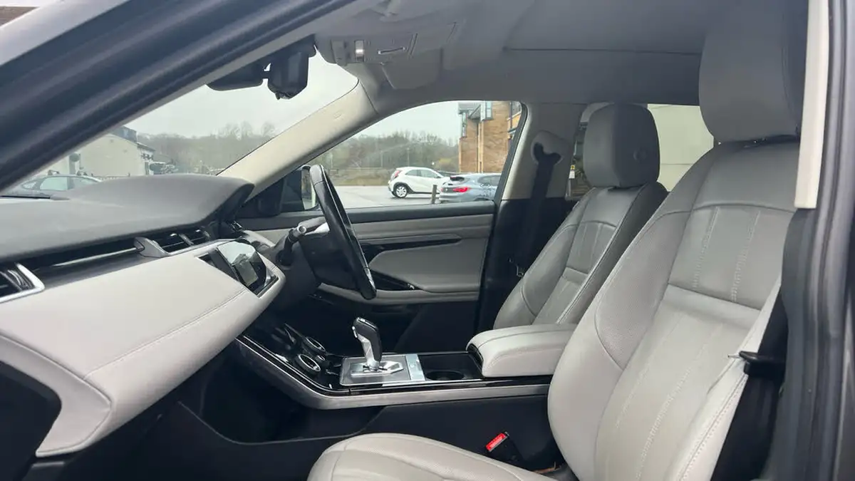 2019-land-rover-range-rover-evoque-20-d180-se-big-2
