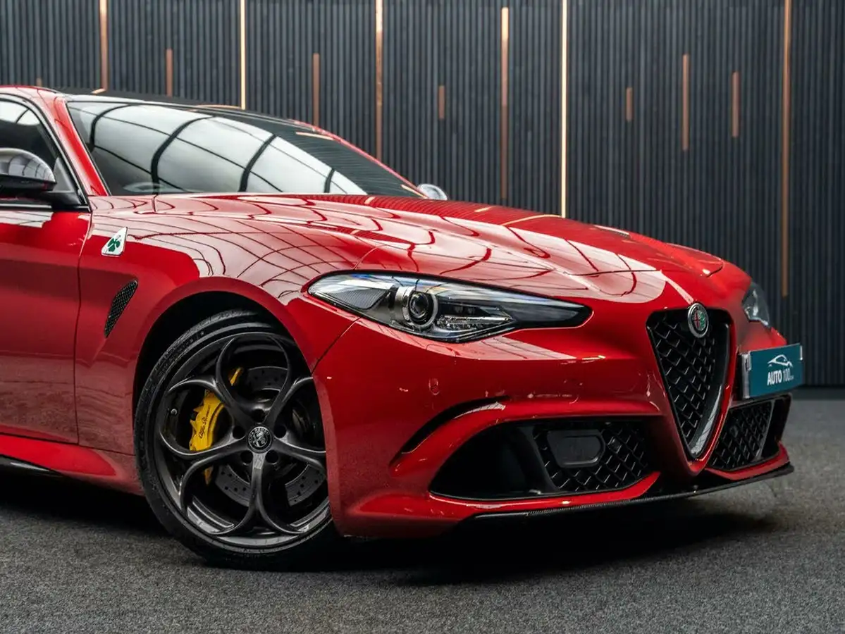 2022-alfa-romeo-giulia-29-biturbo-quadrifoglio-big-10
