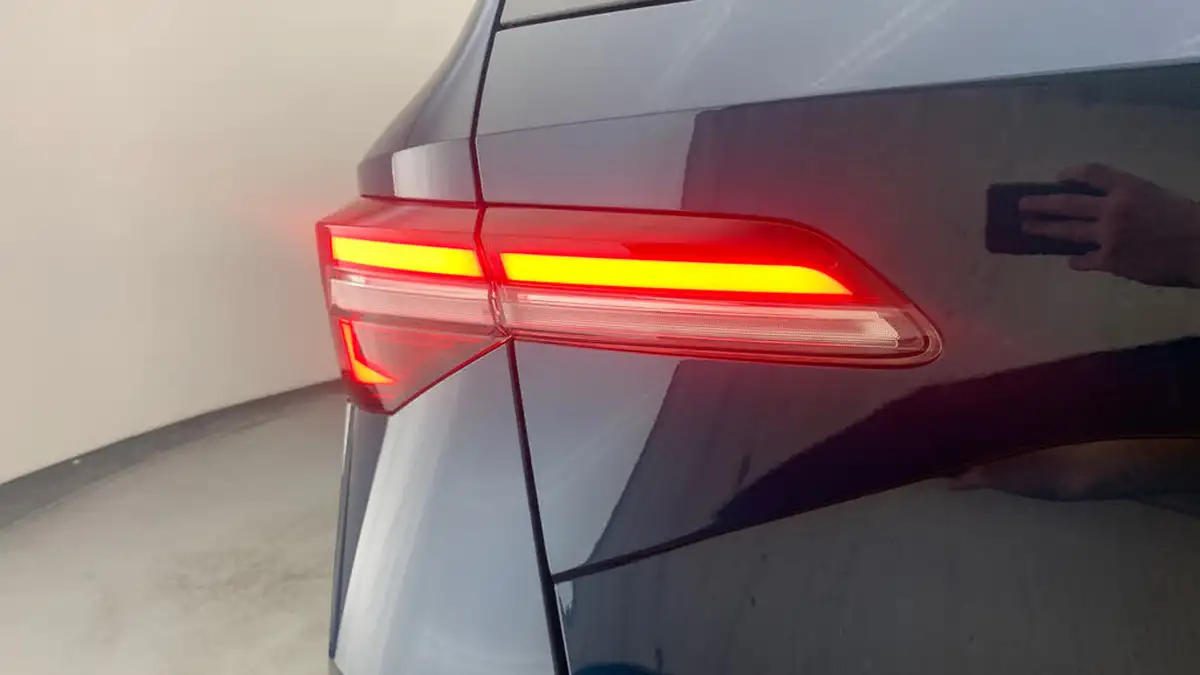 2023-skoda-karoq-15-tsi-se-l-big-37