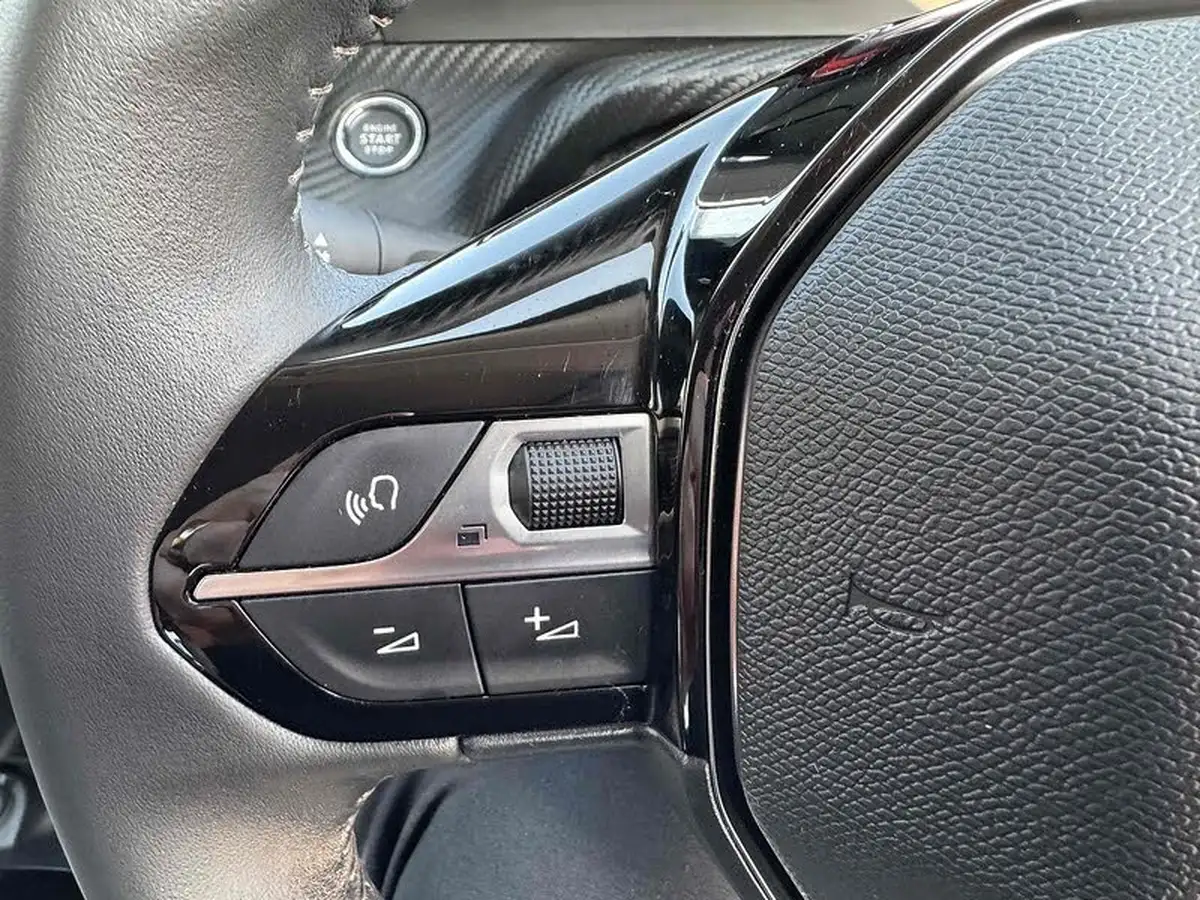 2022-peugeot-2008-suv-12-puretech-allure-premium-100bhp-big-24
