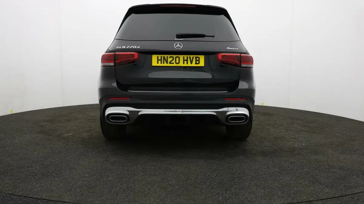 2020-mercedes-benz-glb-class-20d-glb220d-amg-line-premium-7-big-47