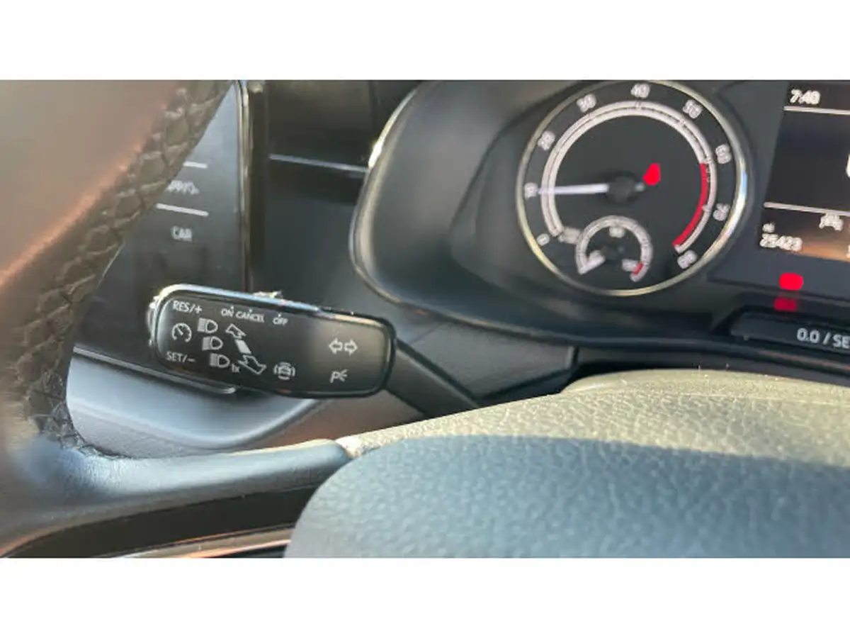 2020-skoda-scala-10-tsi-se-95ps-big-27