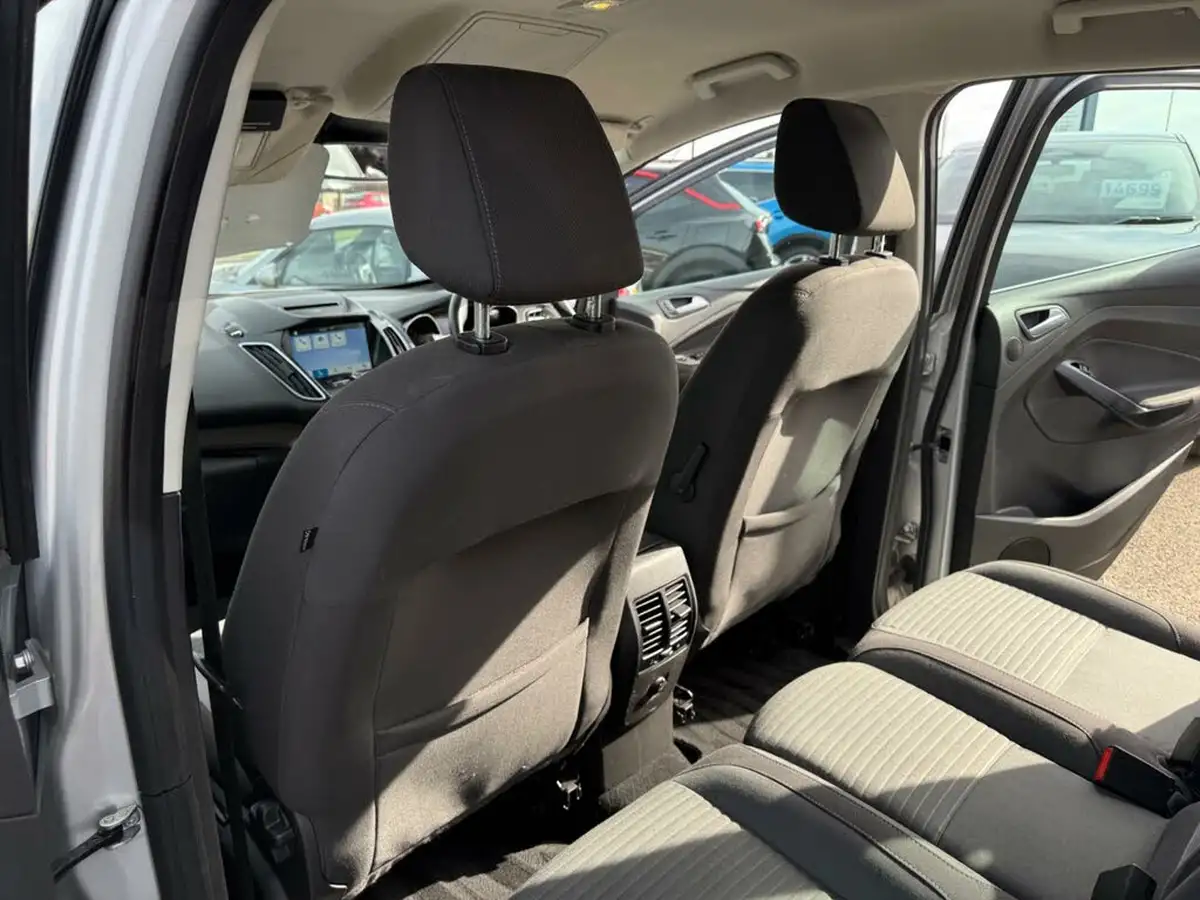 2018-ford-c-max-10t-titanium-125ps-big-25