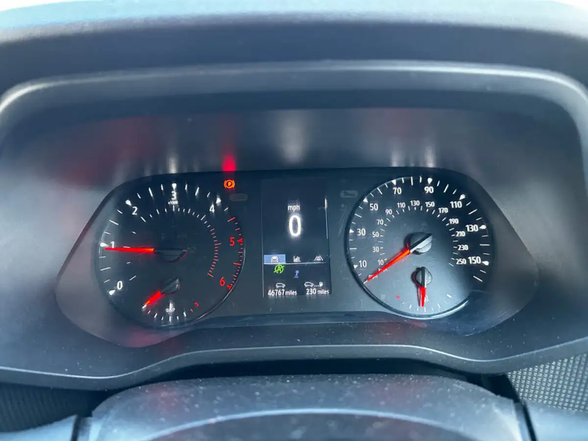 2022-renault-trafic-20dci-ll30-130-business-panel-big-17