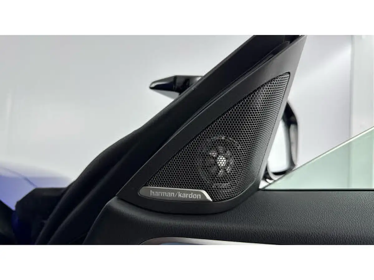 2022-bmw-i4-e-m50-big-19