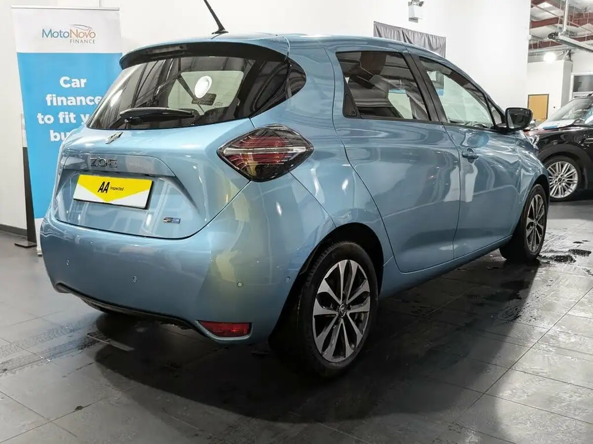 2022-renault-zoe-e-gt-line-big-9