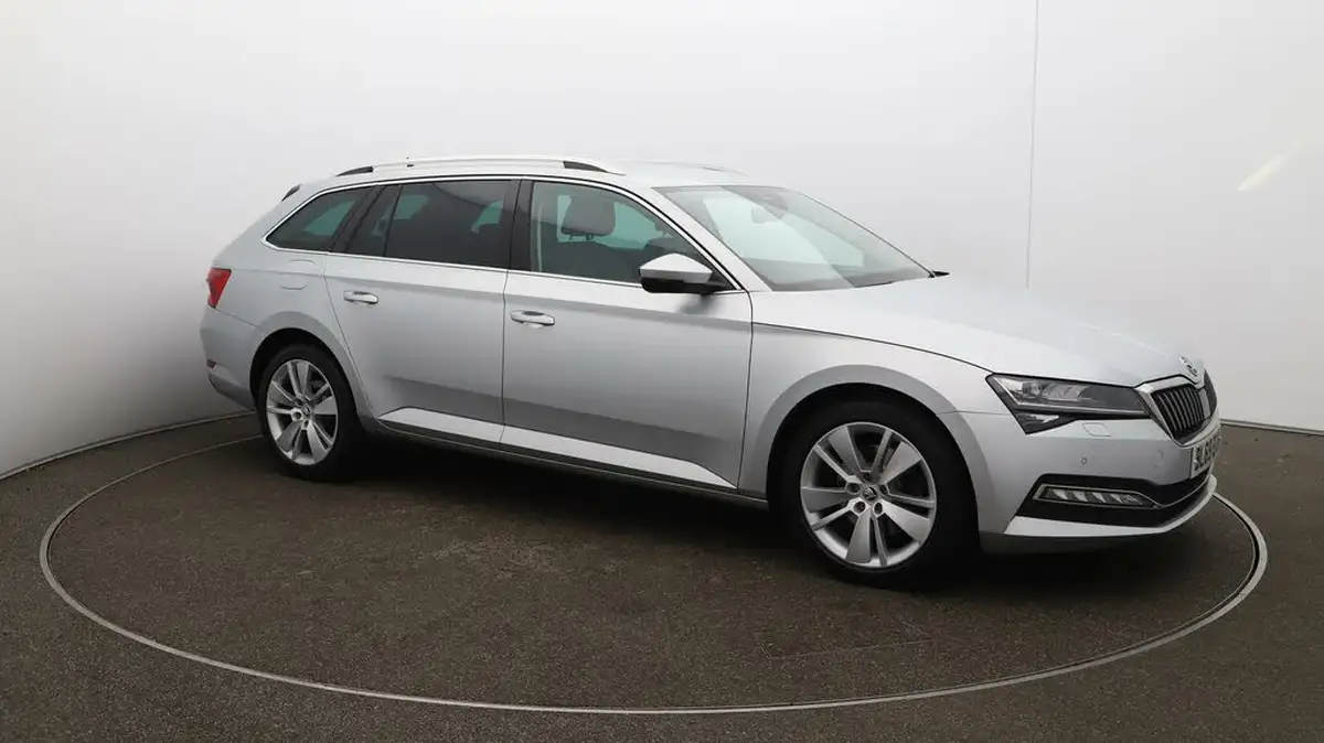 2019-skoda-superb-20-tsi-se-l-estate-big-36