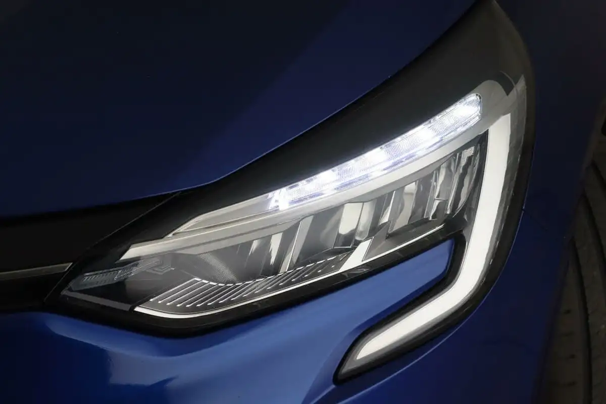 2019-renault-clio-10-sce-iconic-big-7