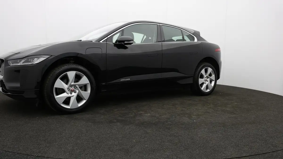 2021-jaguar-i-pace-ev400-se-big-56