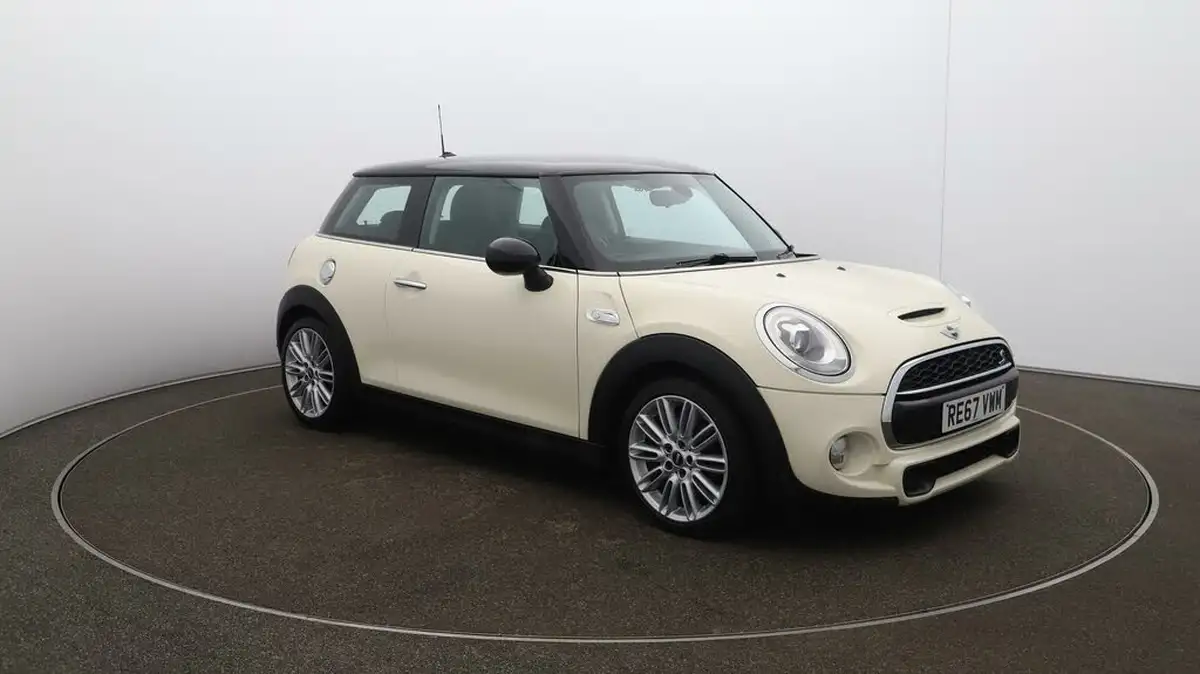 2017-mini-cooper-20-cooper-s-ss-hatchback-3d-sport-auto-big-37