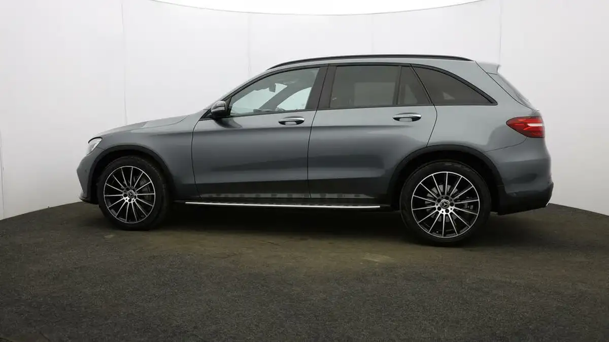 2018-mercedes-benz-glc-class-21d-glc220d-amg-line-premium-plusss-station-wagon-5d-big-62