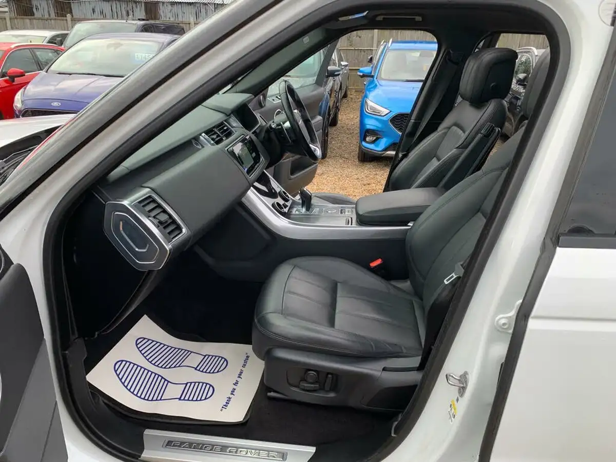 2019-land-rover-range-rover-sport-30-sdv6-hse-dynamic-big-38