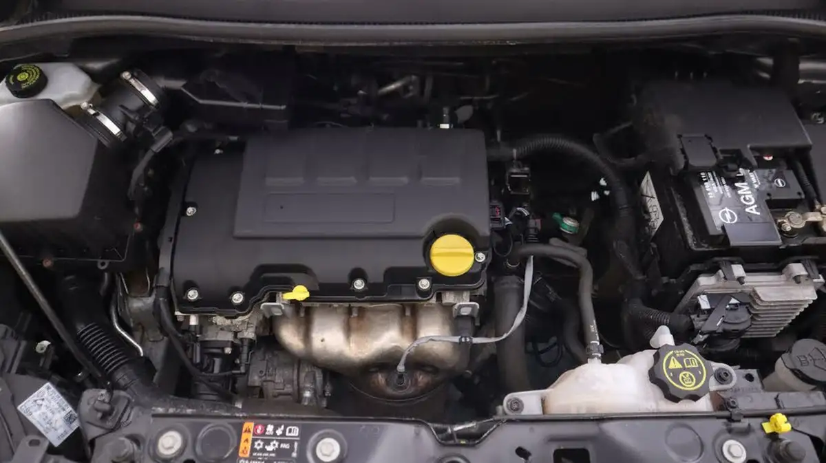2019-vauxhall-corsa-14i-griffin-75ps-3d-big-18