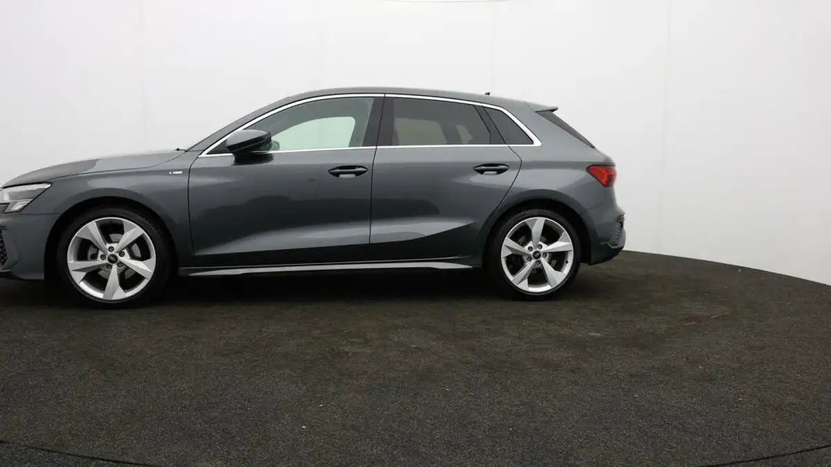 2023-audi-a3-15-35-tfsi-s-line-sportback-5d-tronic-big-45