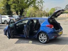 2016-toyota-auris-18-vvt-i-hsd-excel-hatchback-small-5