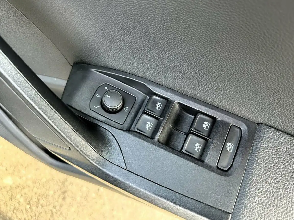 2023-seat-arona-10-tsi-fr-sport-dsg-big-9