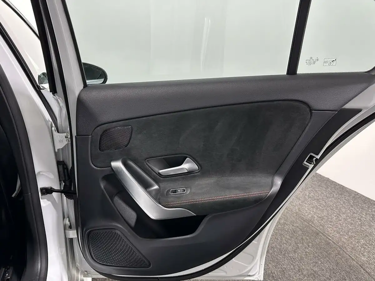 2020-mercedes-benz-a-class-15d-a180d-amg-line-premium-plus-hatchback-5d-7g-dct-big-42