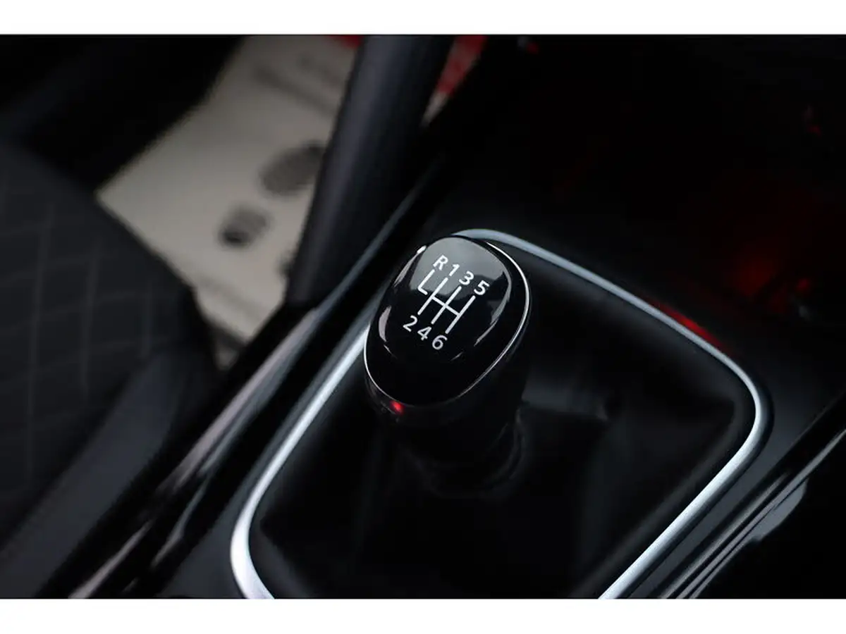 2019-renault-kadjar-13-tce-iconic-140bhp-big-32