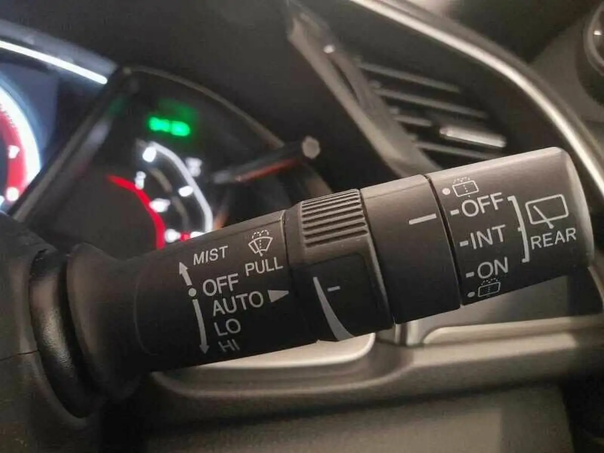 2021-honda-civic-15-vtec-turbo-sport-ss-big-17