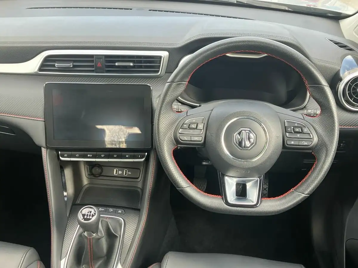 2022-mg-zs-suv-10t-gdi-exclusive-big-14