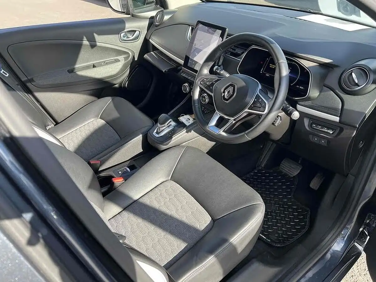 2022-renault-zoe-e-gt-line-big-2