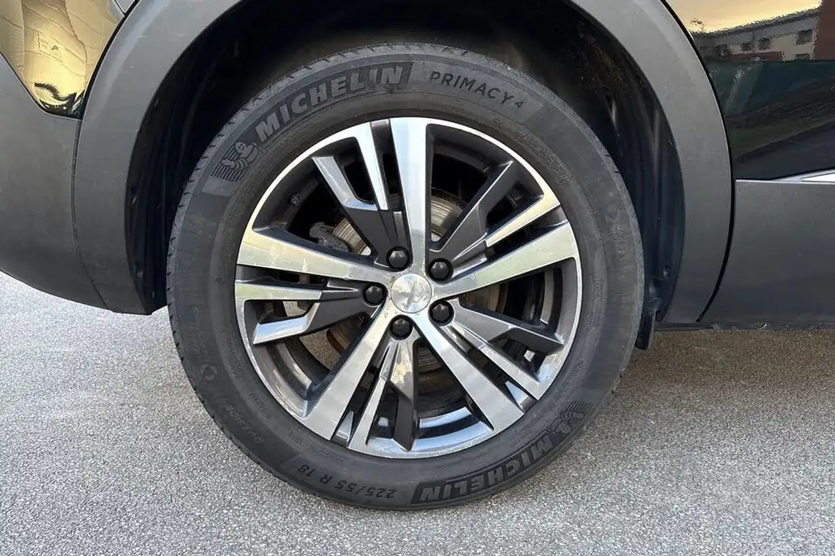 2021-peugeot-5008-suv-15-bluehdi-allure-premium-eat8-big-10