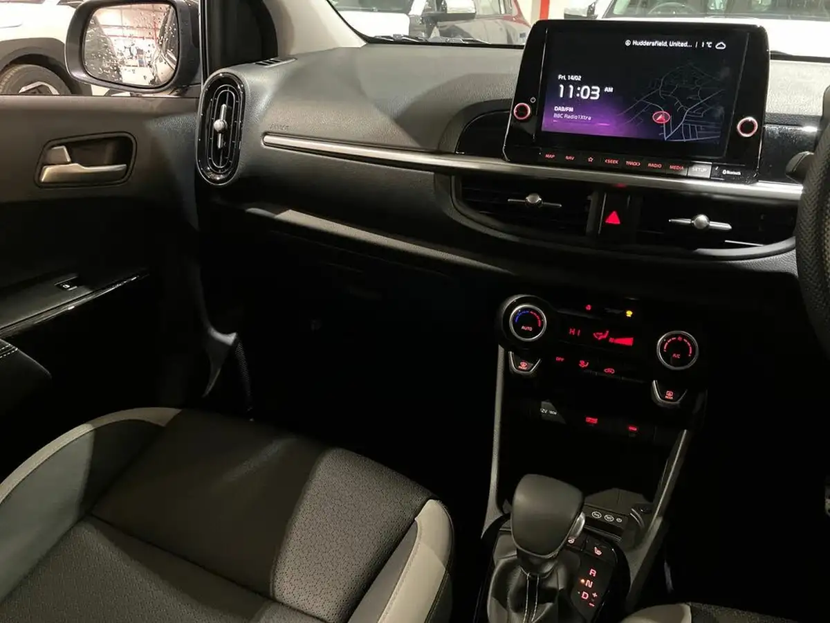 2025-kia-picanto-12-gt-line-s-auto-seq-big-16