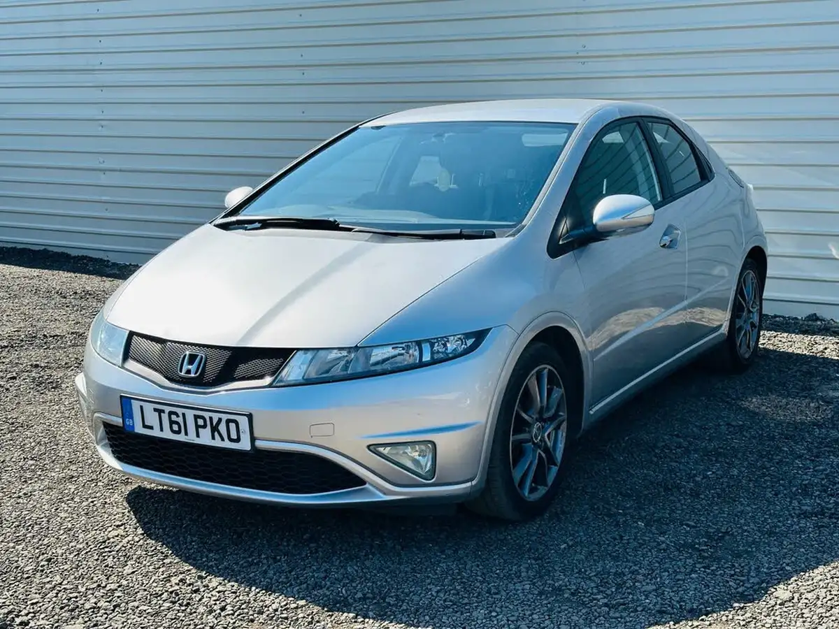 2011-honda-civic-18-si-i-vtec-big-6