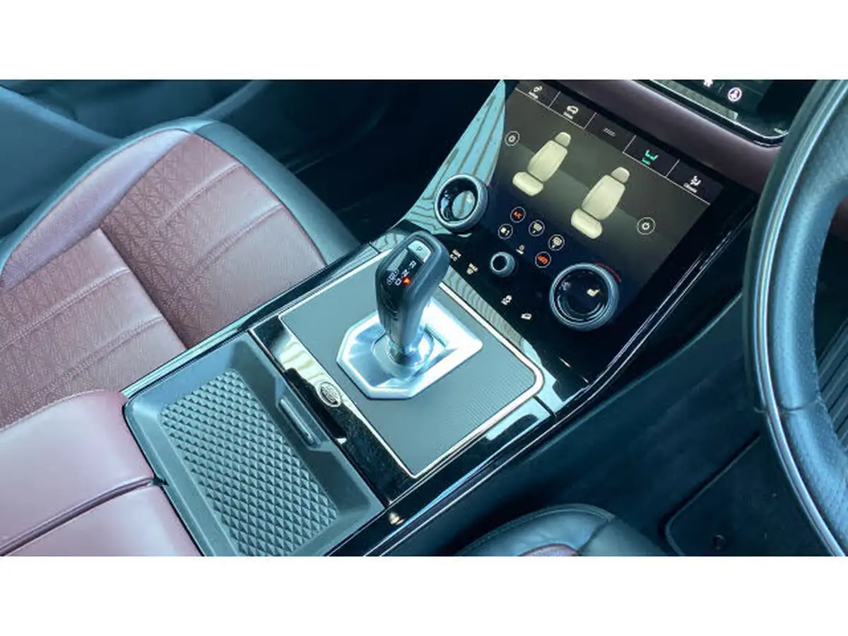 2019-land-rover-range-rover-evoque-20-p300-r-dynamic-hse-big-12