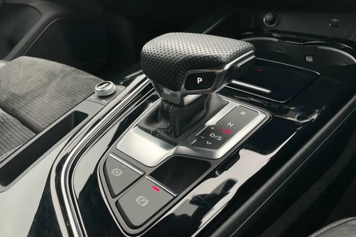 2021-audi-a4-avant-20-35-tfsi-black-edition-s-tronic-big-49