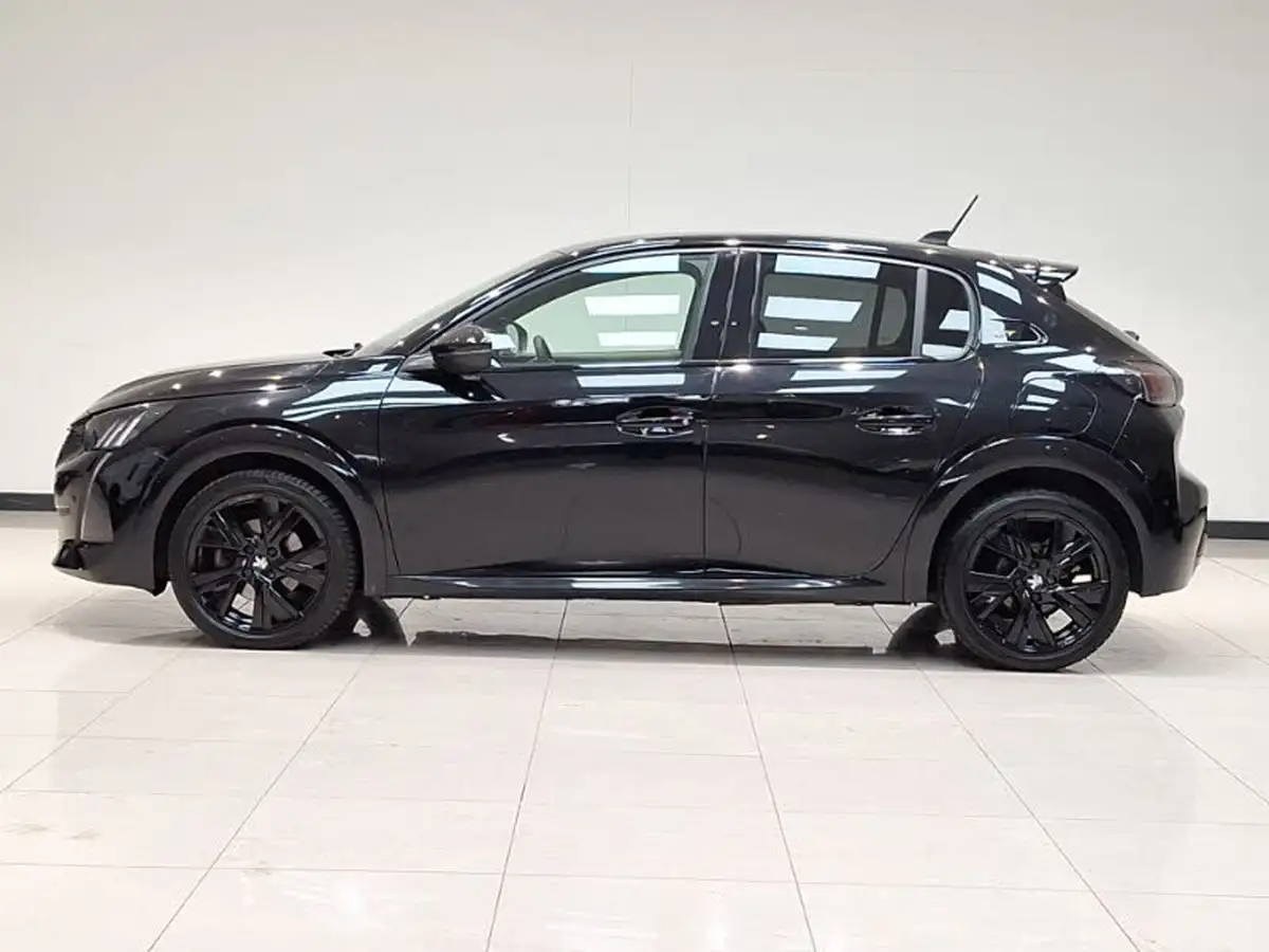 2021-peugeot-208-15-bluehdi-gt-big-3