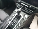 2019-porsche-macan-20-small-36