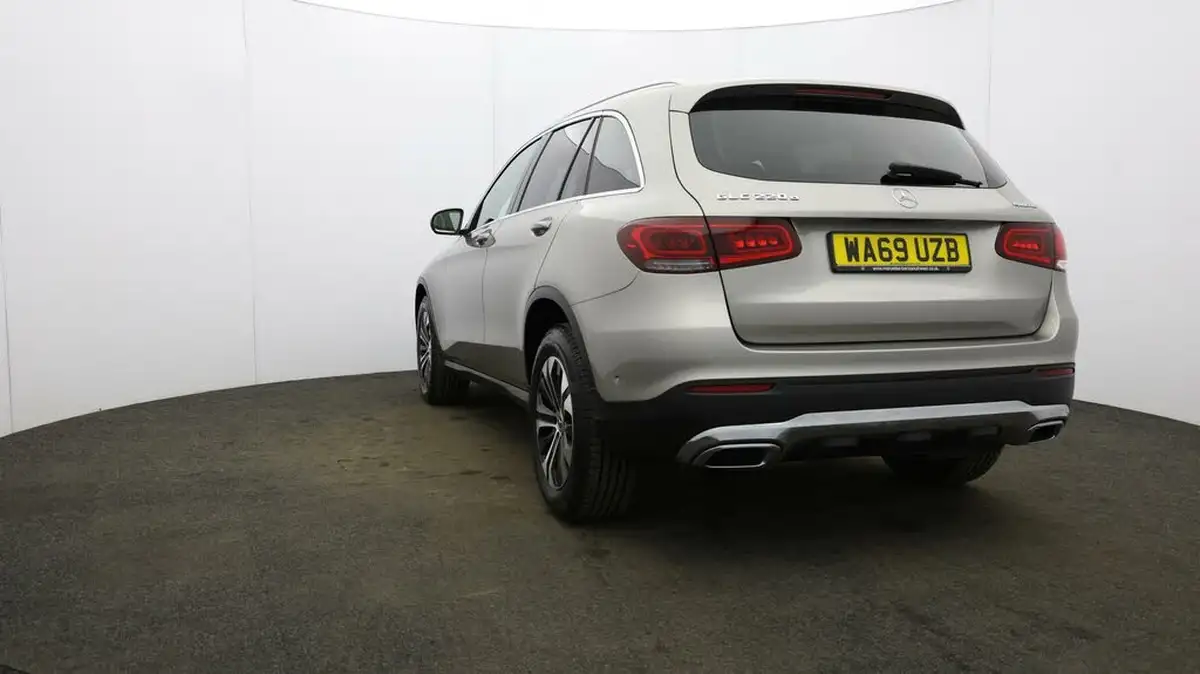 2019-mercedes-benz-glc-class-20d-glc220d-sport-big-24