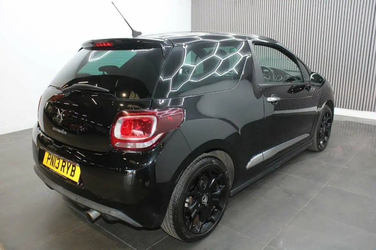 2013-citroen-ds3-16-dstyle-plus-vti-big-24