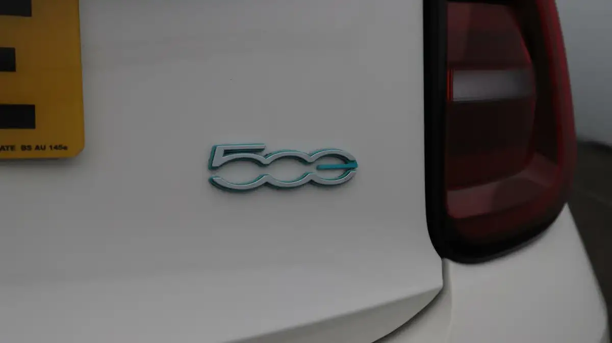 2022-fiat-500-e-icon-117bhp-big-22