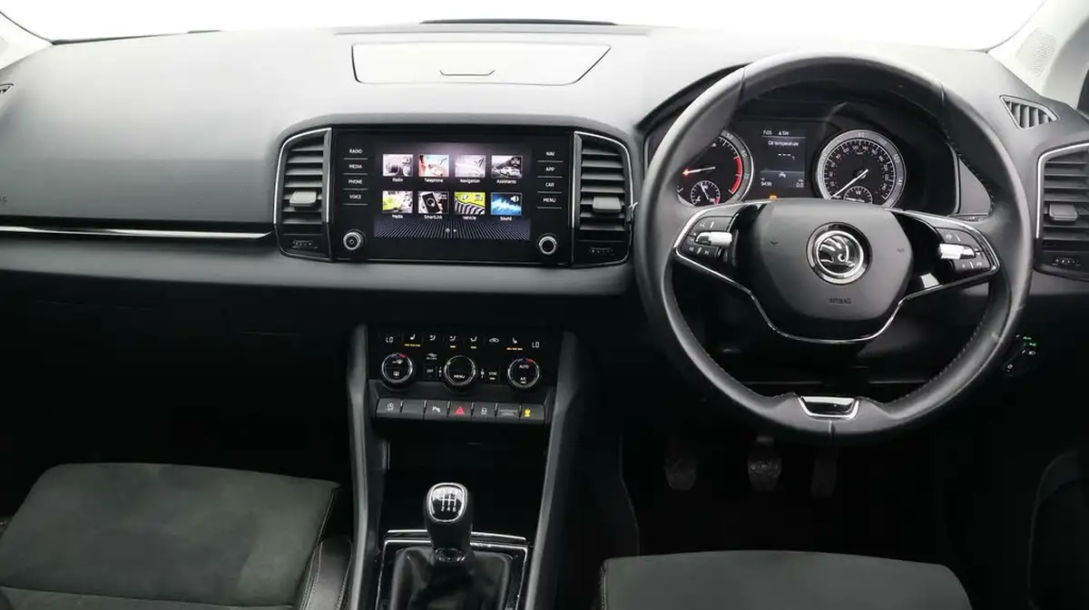 2021-skoda-karoq-15-tsi-se-l-big-12