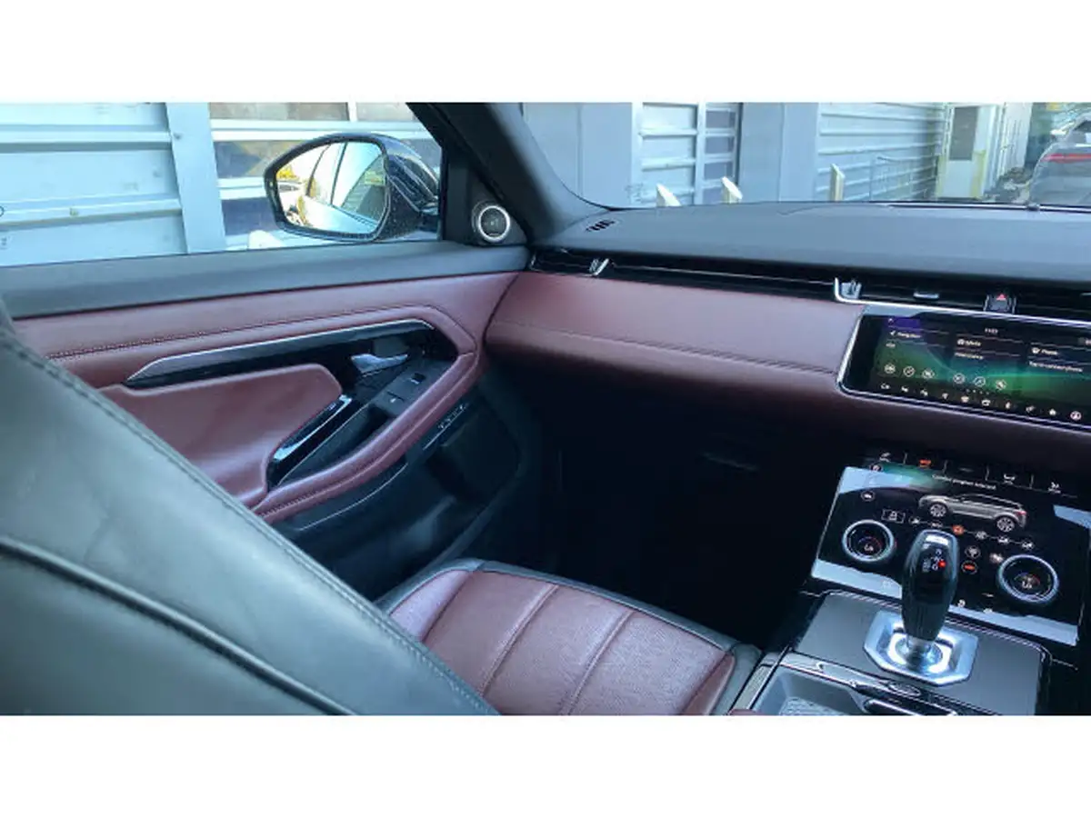 2019-land-rover-range-rover-evoque-20-p300-r-dynamic-hse-big-36