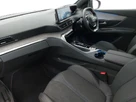 2024-peugeot-3008-suv-12-puretech-gt-136ps-hybrid-e-dsc6-small-4