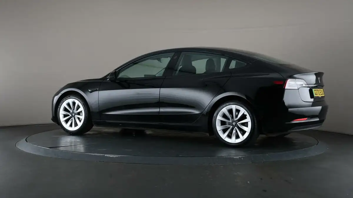 2020-tesla-model-3-e-standard-plus-big-68