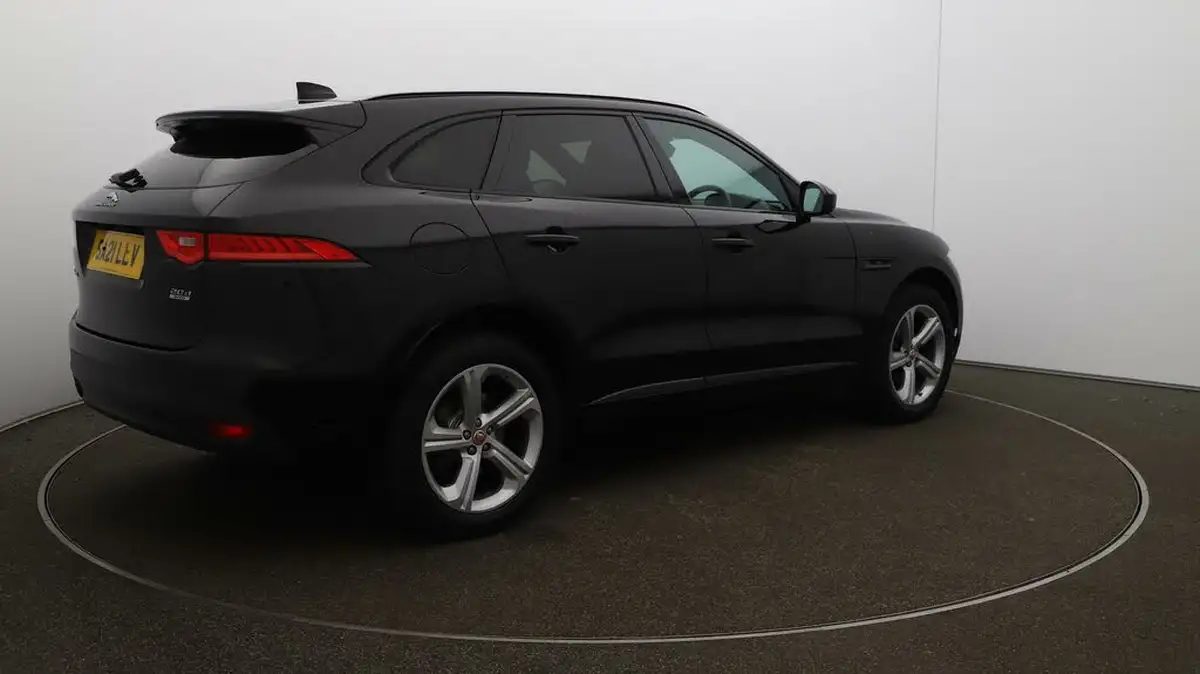 2021-jaguar-f-pace-20-i4d-chequered-flag-180ps-big-47