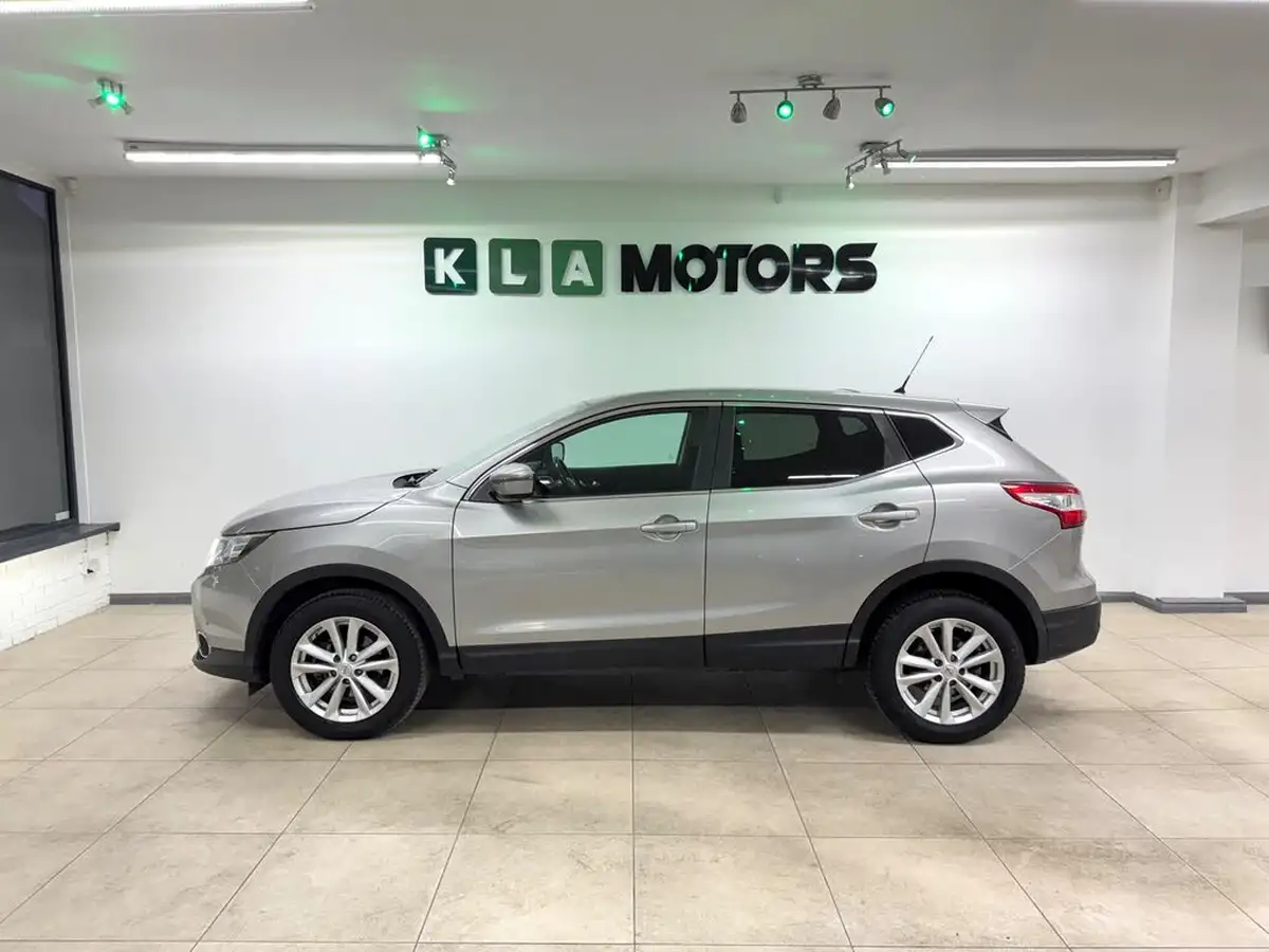 2015-nissan-qashqai-15dci-acenta-premium-big-1