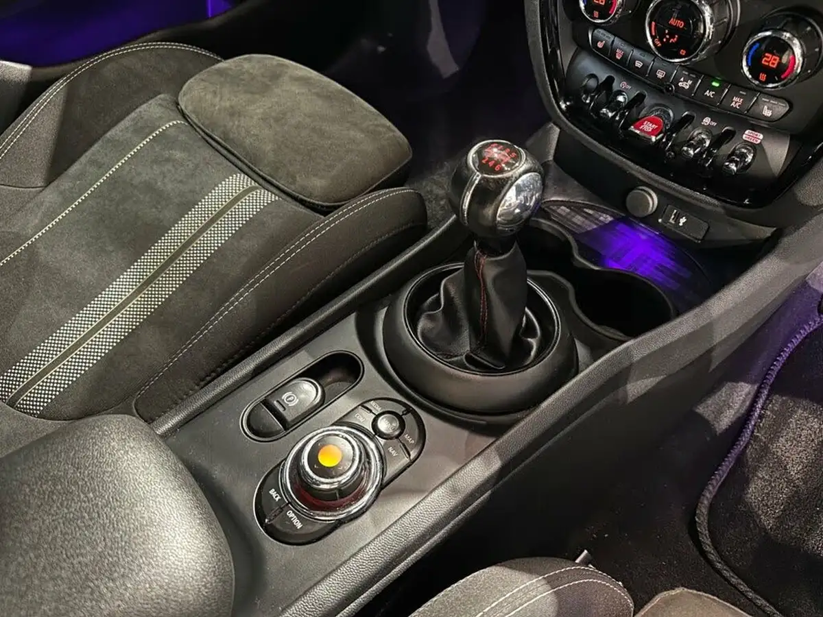 2020-mini-clubman-15-cooper-sport-big-20