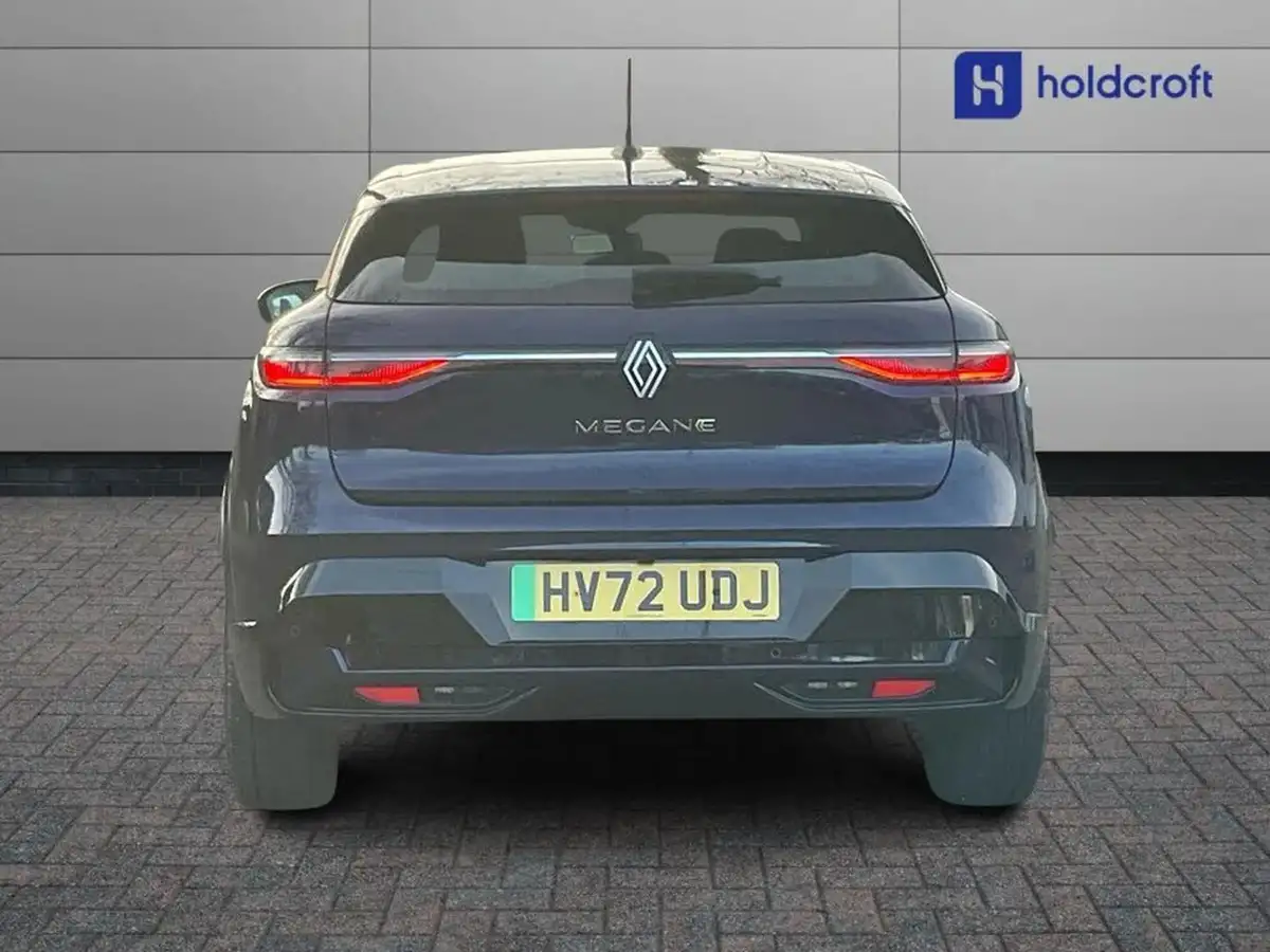 2022-renault-megane-e-tech-e-equilibre-big-7