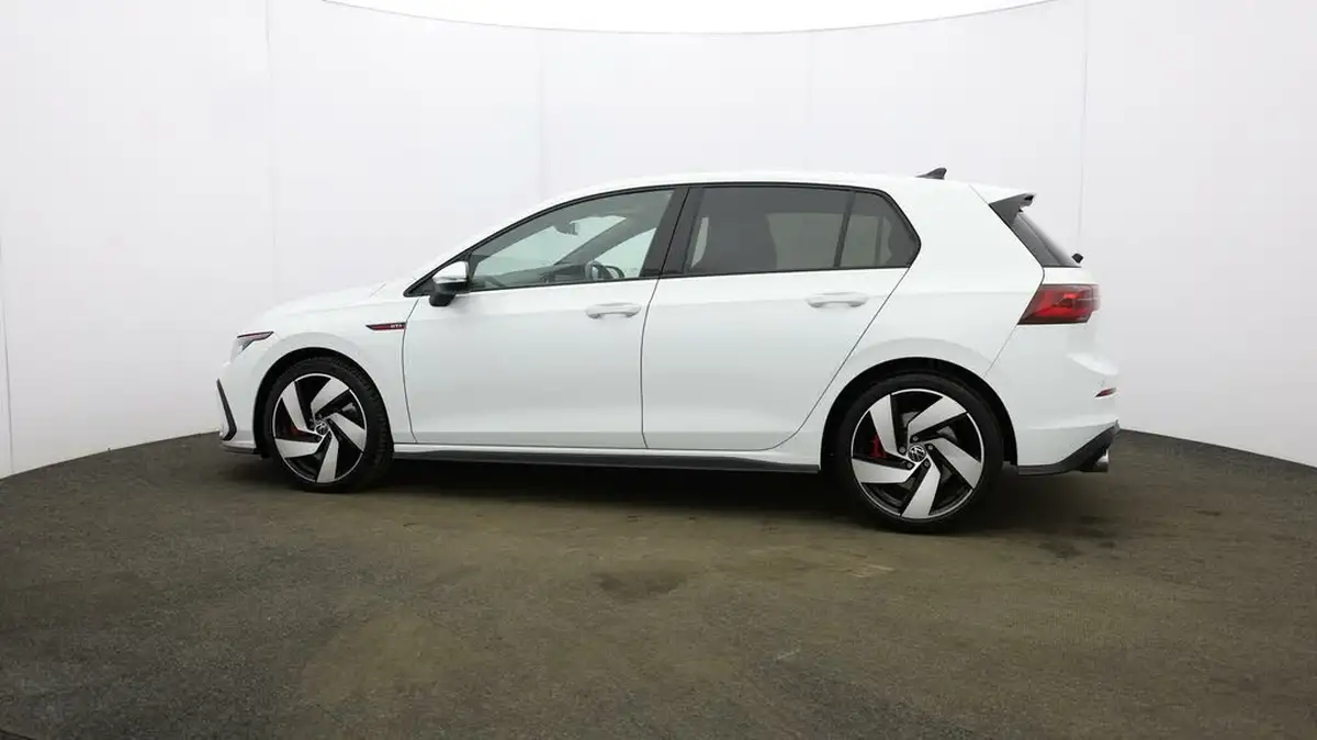 2023-volkswagen-golf-20-tsi-gti-dsg-big-56