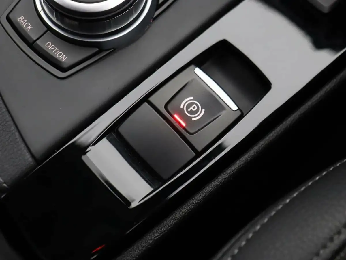 2021-bmw-x1-20-xdrive20i-sport-big-33