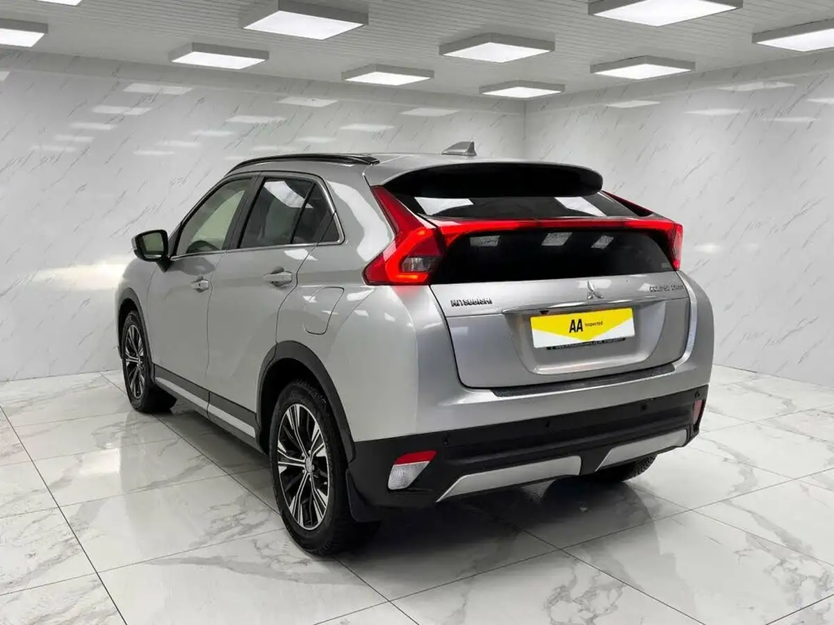 2018-mitsubishi-eclipse-cross-15-4-auto-big-5